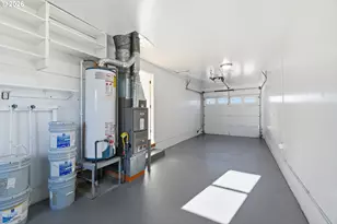 1386 Vanderbeck Ln, Woodburn, OR 97071 - Photo 17