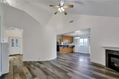 870 Kristen Way, Cottage Grove, OR 97424 - Photo 9