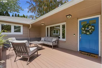 6331 SW Brugger St, Portland, OR 97219 - Photo 3