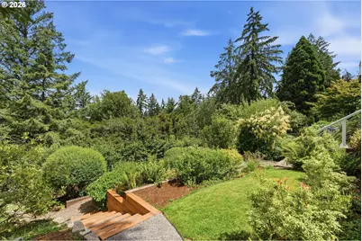 6331 SW Brugger St, Portland, OR 97219 - Photo 33