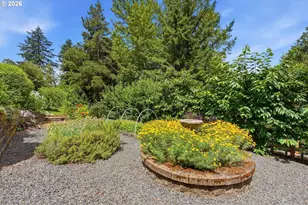 6331 SW Brugger St, Portland, OR 97219 - Photo 33