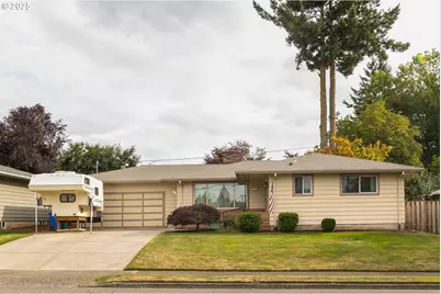 10502 SE Market St, Portland, OR 97216 - Photo 1