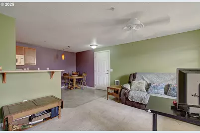 275 SE 162nd Ave, Portland, OR 97233 - Photo 9