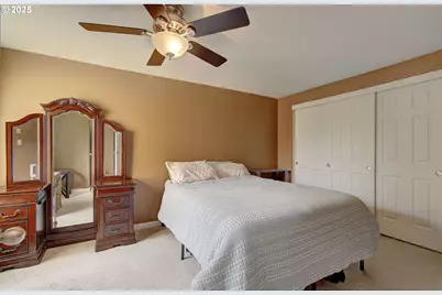 275 SE 162nd Ave, Portland, OR 97233 - Photo 15