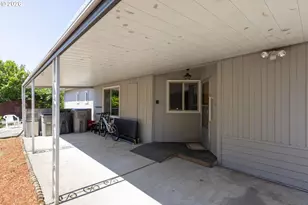 11387 SW Royal Villa Dr, Portland, OR 97224 - Photo 3