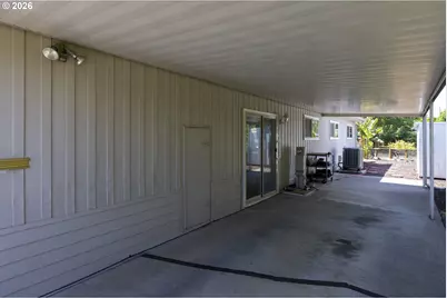 11387 SW Royal Villa Dr, Portland, OR 97224 - Photo 5