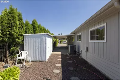 11387 SW Royal Villa Dr, Portland, OR 97224 - Photo 31