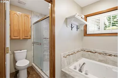 679 NE Maryann Ct, Hillsboro, OR 97124 - Photo 31