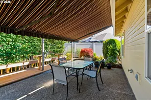 679 NE Maryann Ct, Hillsboro, OR 97124 - Photo 43