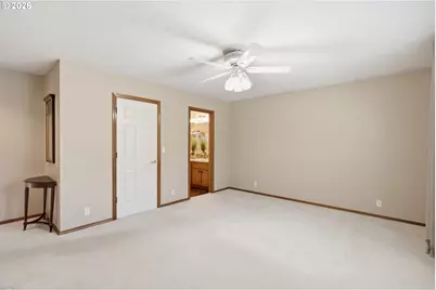 679 NE Maryann Ct, Hillsboro, OR 97124 - Photo 27