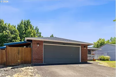 570 SW Honeysuckle Ct, McMinnville, OR 97128 - Photo 31