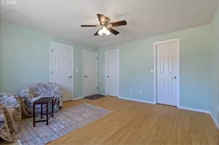 570 SW Honeysuckle Ct, McMinnville, OR 97128 - Photo 13