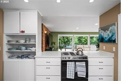 41929 Deerhorn Rd, Springfield, OR 97478 - Photo 9