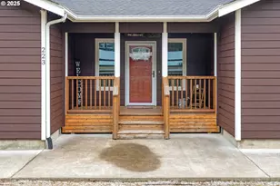 223 Oxbow Lk Ln, Onalaska, WA 98570 - Photo 3