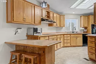 2120 Robins Ln, Salem, OR 97306 - Photo 23