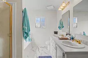 2120 Robins Ln, Salem, OR 97306 - Photo 33