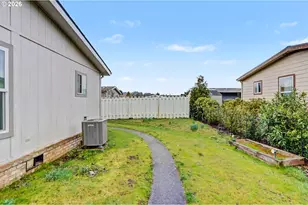 2120 Robins Ln, Salem, OR 97306 - Photo 39