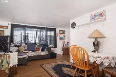 11766 Walnut Ave, Mapleton, OR 97453 - Photo 17