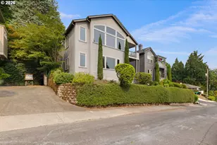 6719 S Corbett Ave, Portland, OR 97219 - Photo 31