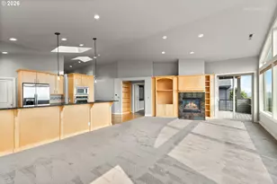 6719 S Corbett Ave, Portland, OR 97219 - Photo 9