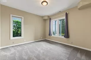 6719 S Corbett Ave, Portland, OR 97219 - Photo 25