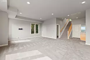 6719 S Corbett Ave, Portland, OR 97219 - Photo 23