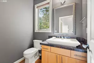 6719 S Corbett Ave, Portland, OR 97219 - Photo 21