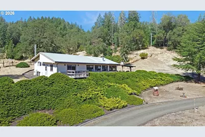 141 Mountainspring Ln, Sutherlin, OR 97479 - Photo 1