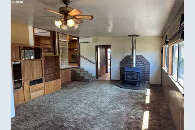 141 Mountainspring Ln, Sutherlin, OR 97479 - Photo 7
