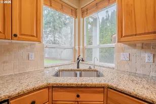 15406 NE 23rd St, Vancouver, WA 98684 - Photo 11