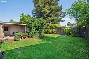 2023 SE Yukon St, Portland, OR 97202 - Photo 35
