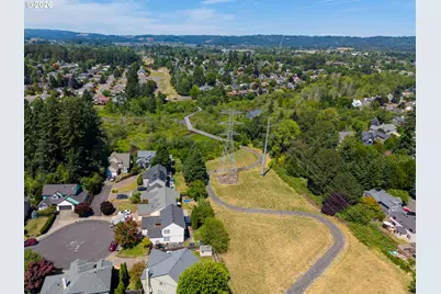 16568 NW Avondale Dr, Beaverton, OR 97006 - Photo 39