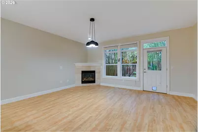 2257 SE 76th Ave, Portland, OR 97215 - Photo 5