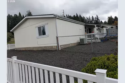 133 S Gateway Blvd, Cottage Grove, OR 97424 - Photo 5