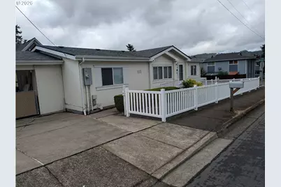 133 S Gateway Blvd, Cottage Grove, OR 97424 - Photo 1