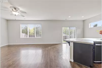 108 N 34th Ct, Ridgefield, WA 98642 - Photo 9