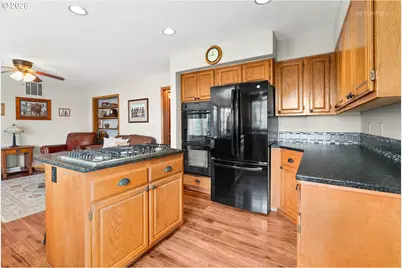 16063 SW Westminster Dr, Portland, OR 97224 - Photo 9