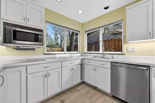 7853 SW Willowbottom Way, Portland, OR 97224 - Photo 11