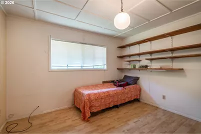 1077 F St, Coos Bay, OR 97420 - Photo 25