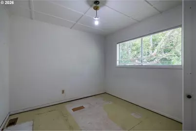 1077 F St, Coos Bay, OR 97420 - Photo 27