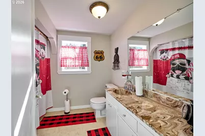 285 NE 3rd Ave, Canby, OR 97013 - Photo 15