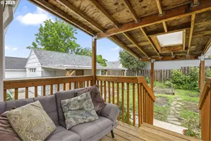 6824 N Commercial Ave, Portland, OR 97202 - Photo 45