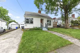 6824 N Commercial Ave, Portland, OR 97202 - Photo 3