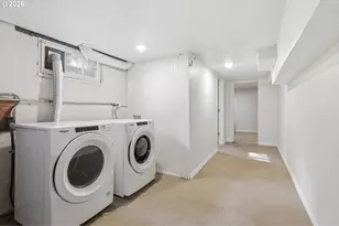 11610 NE Fremont Ct, Portland, OR 97220 - Photo 15