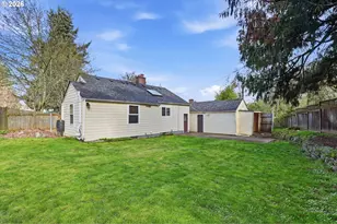 11610 NE Fremont Ct, Portland, OR 97220 - Photo 25