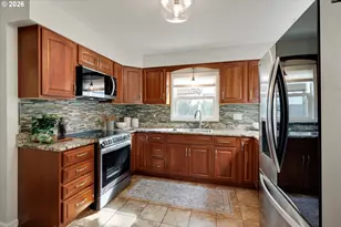 1416 NE Ainsworth St, Portland, OR 97211 - Photo 11