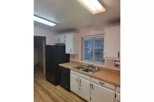 1050 W Central Ave, Sutherlin, OR 97479 - Photo 11