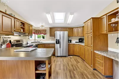 24909 SE Brevi Ln, Eagle Creek, OR 97022 - Photo 7