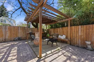 6910 Northeast Pacific Street, Portland, OR 97213 - Photo 25
