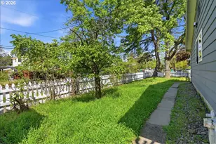 6910 Northeast Pacific Street, Portland, OR 97213 - Photo 29